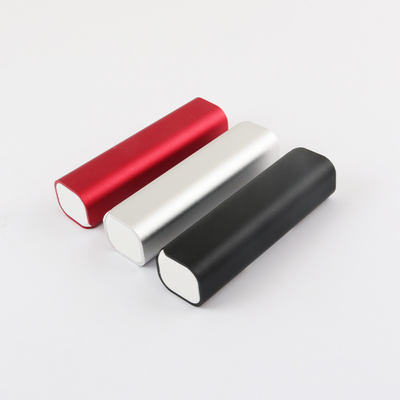 उपहार स्वनिर्धारित लोगो के लिए 2000MAH 2600MAH मेटल पोर्टेबल पावर बैंक