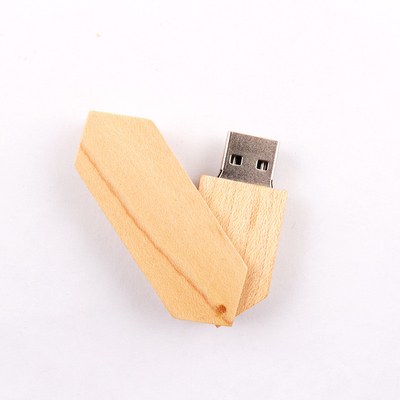 180 डिग्री ट्विस्ट वुडन USB फ्लैश ड्राइव 2.0 और USB 3.0 50-100MB/S एम्बॉसिंग लोगो