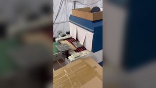 यूएसबी फ्लैश ड्राइव पैकिंग वीडियो